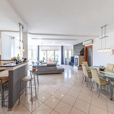 Luksuzna Villa Sa Privatnim Unutarnjim Bazenom Villa Garden Podstrana Exteriér fotografie